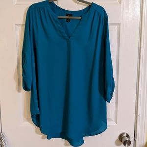 3/4 Sleeve Split Neck Woven Blouse